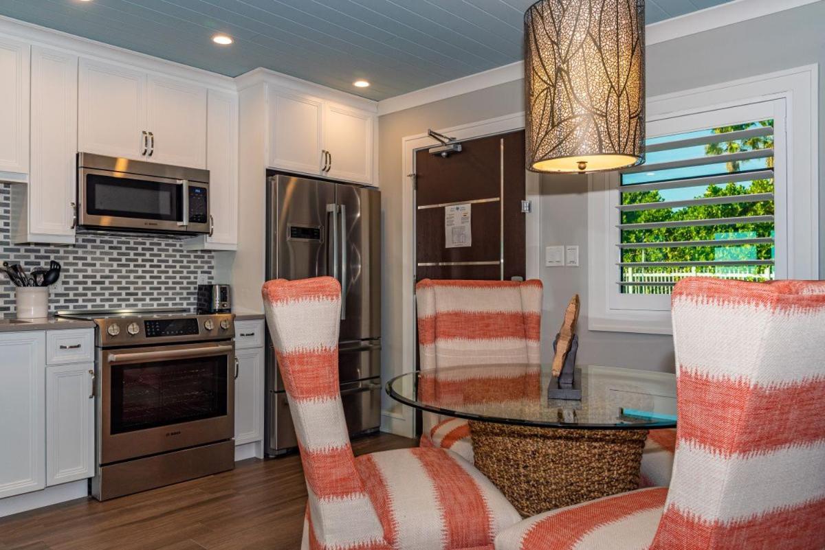 Anna Maria Beach Resort ホームズビーチ エクステリア 写真