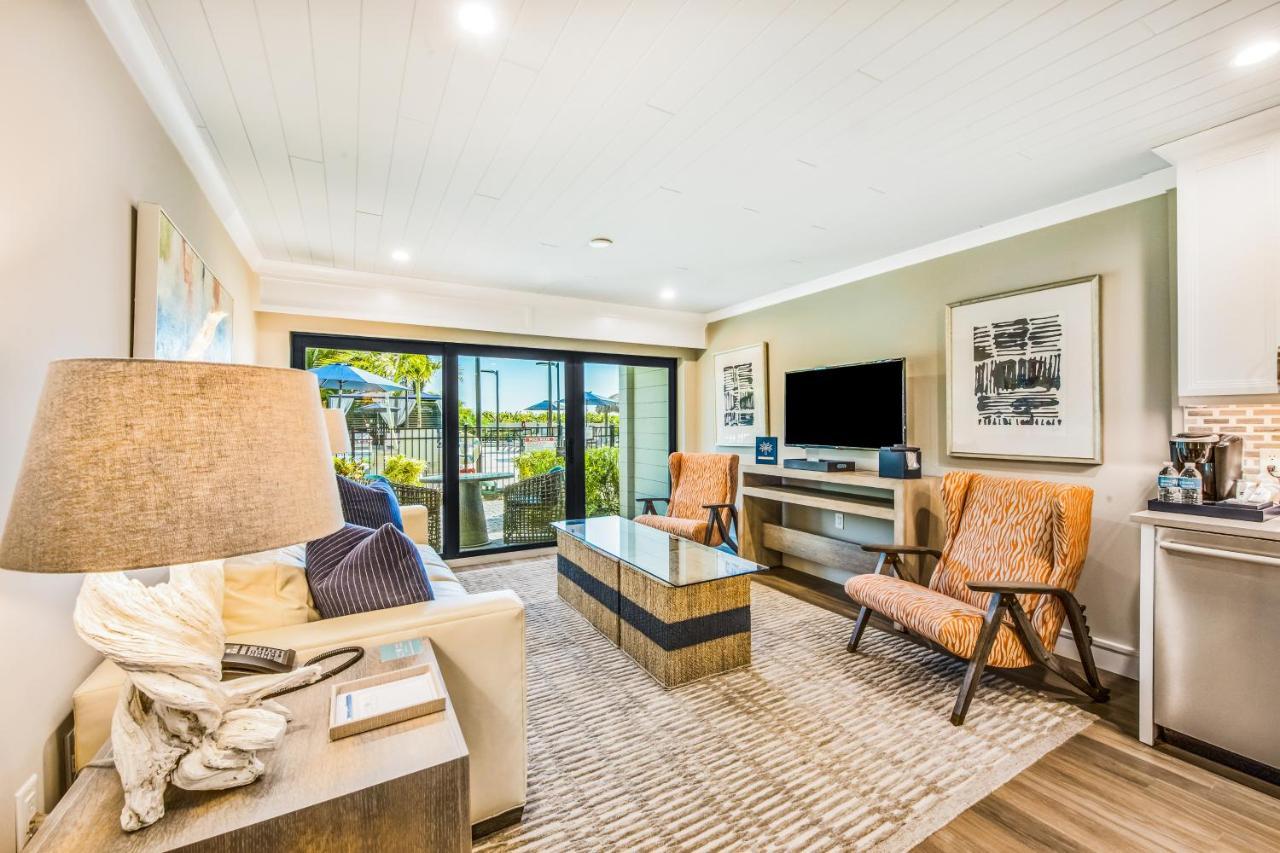 Anna Maria Beach Resort ホームズビーチ エクステリア 写真
